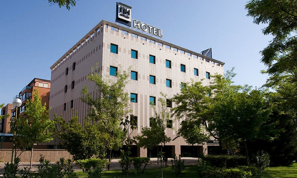 NH Madrid Barajas Airport Hotel